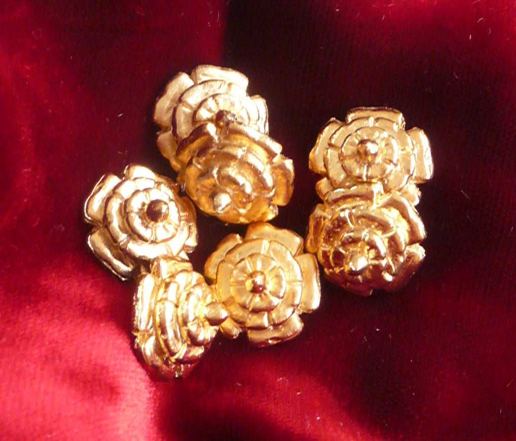 Replica Tudor gold-plated Dudley buttons for Renaissance/Elizabethan reenactment, 5/8" (16mm)