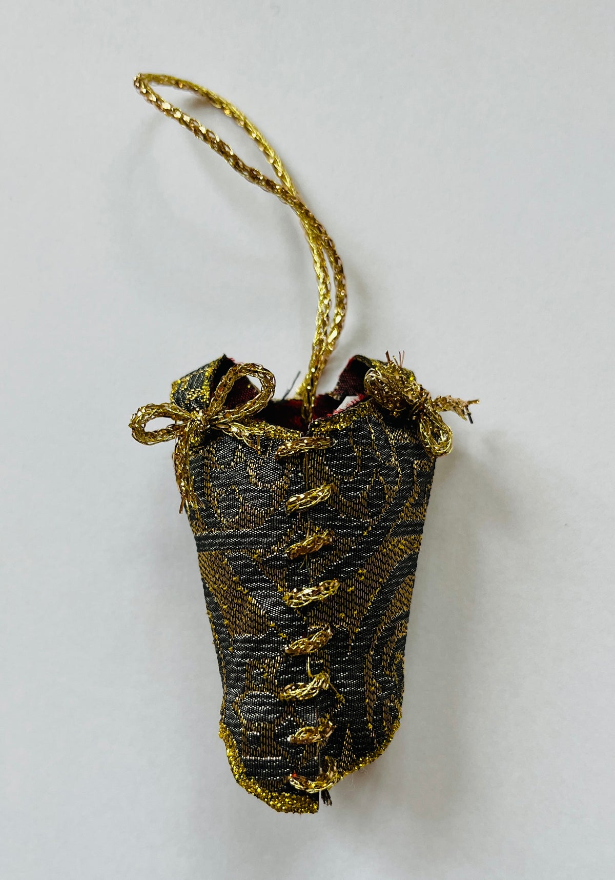 Tiny tailored treasures - hand-stitched decorations or ornaments, doublets and bodies (bodices)