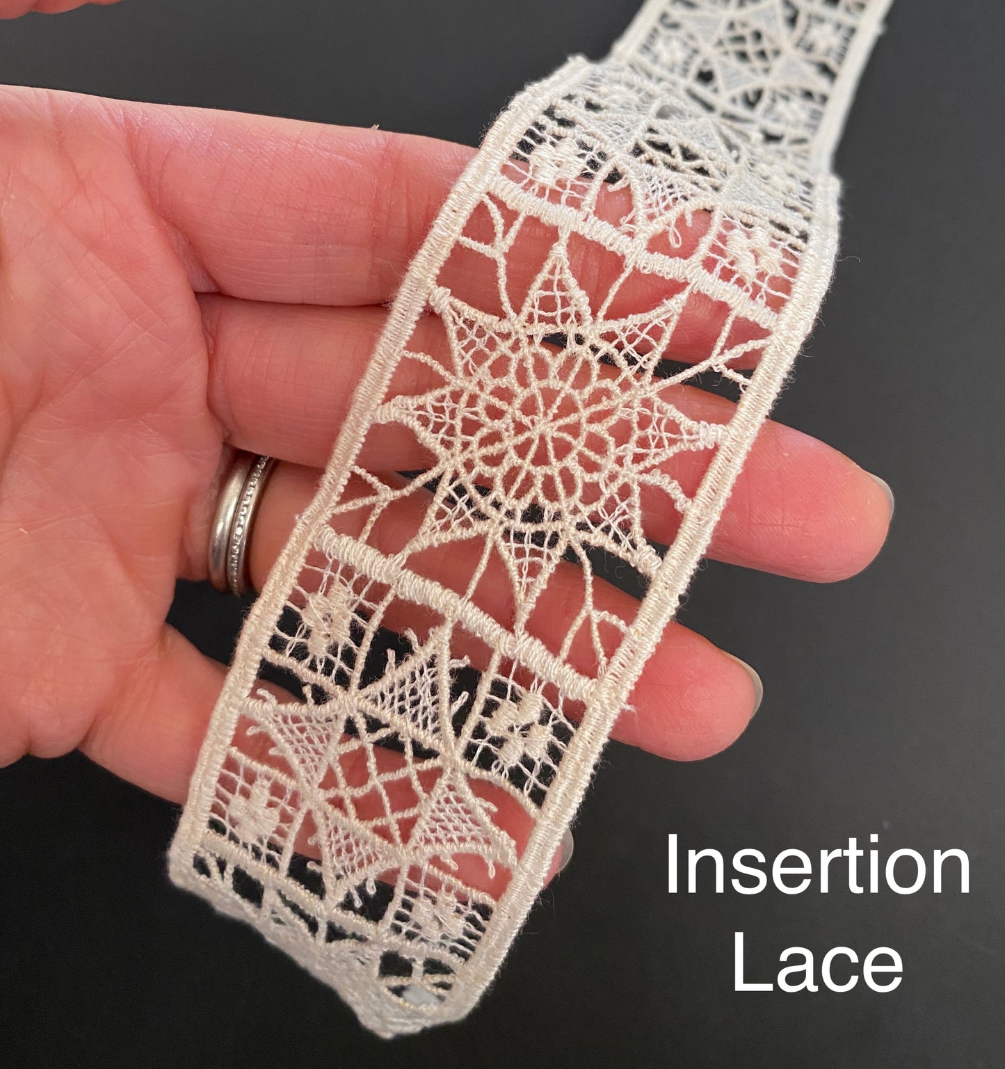 Enough for a ruff - Tudor style Schole-House lace for Elizabethan or Renaissance reenactment, 1 3/4" (45mm)