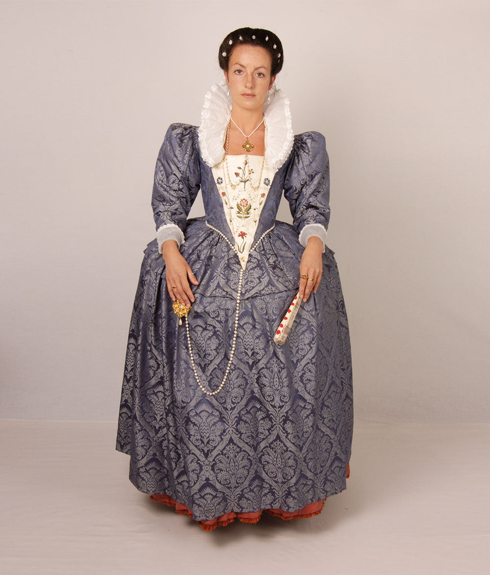 Pattern for late Elizabethan lady's gown with variations Pattern for late Elizabethan lady's gown with variations