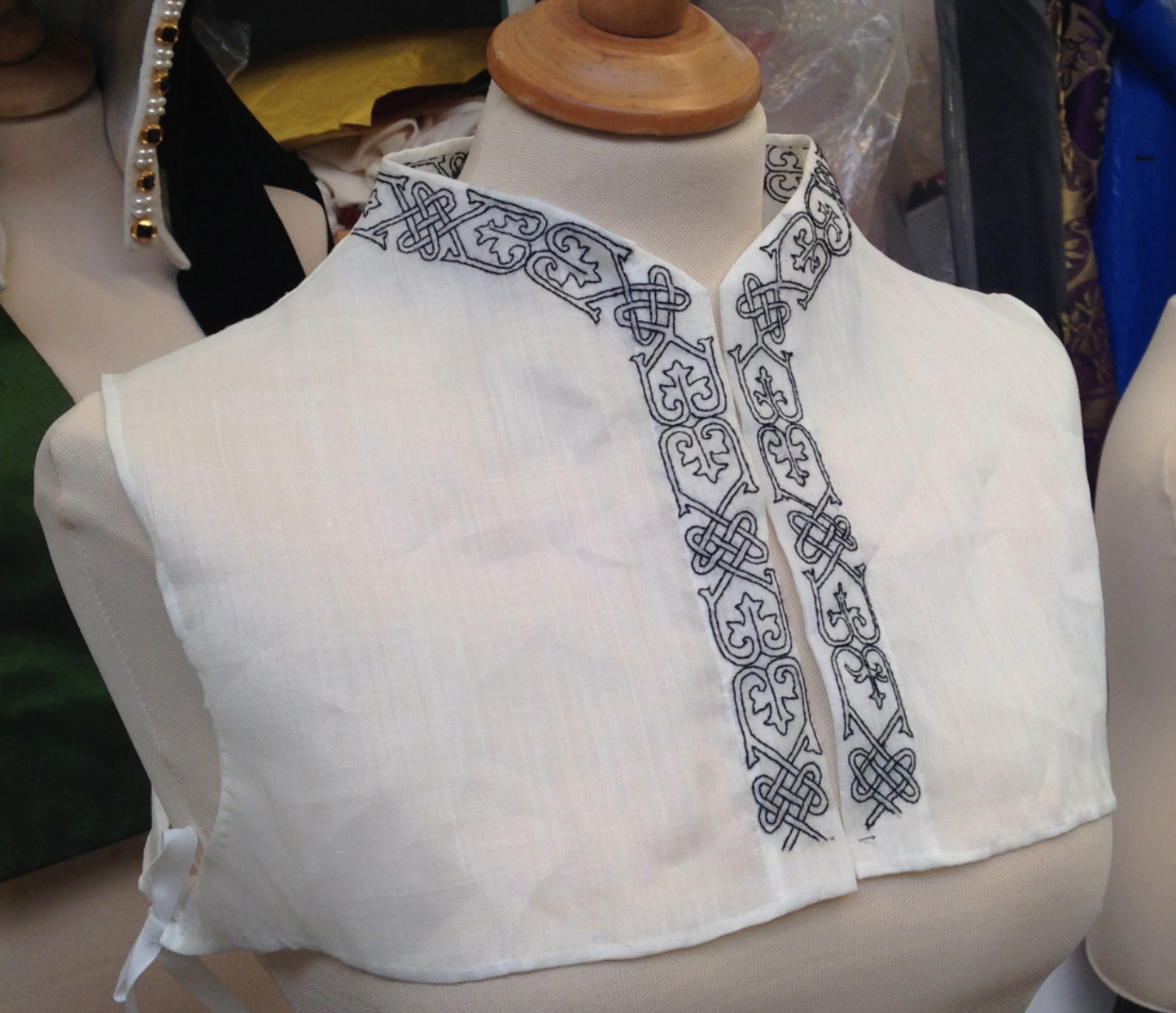A Schole-House for the Needle: 17th century embroidery & lacemaking - facsimile of a book published in 1632