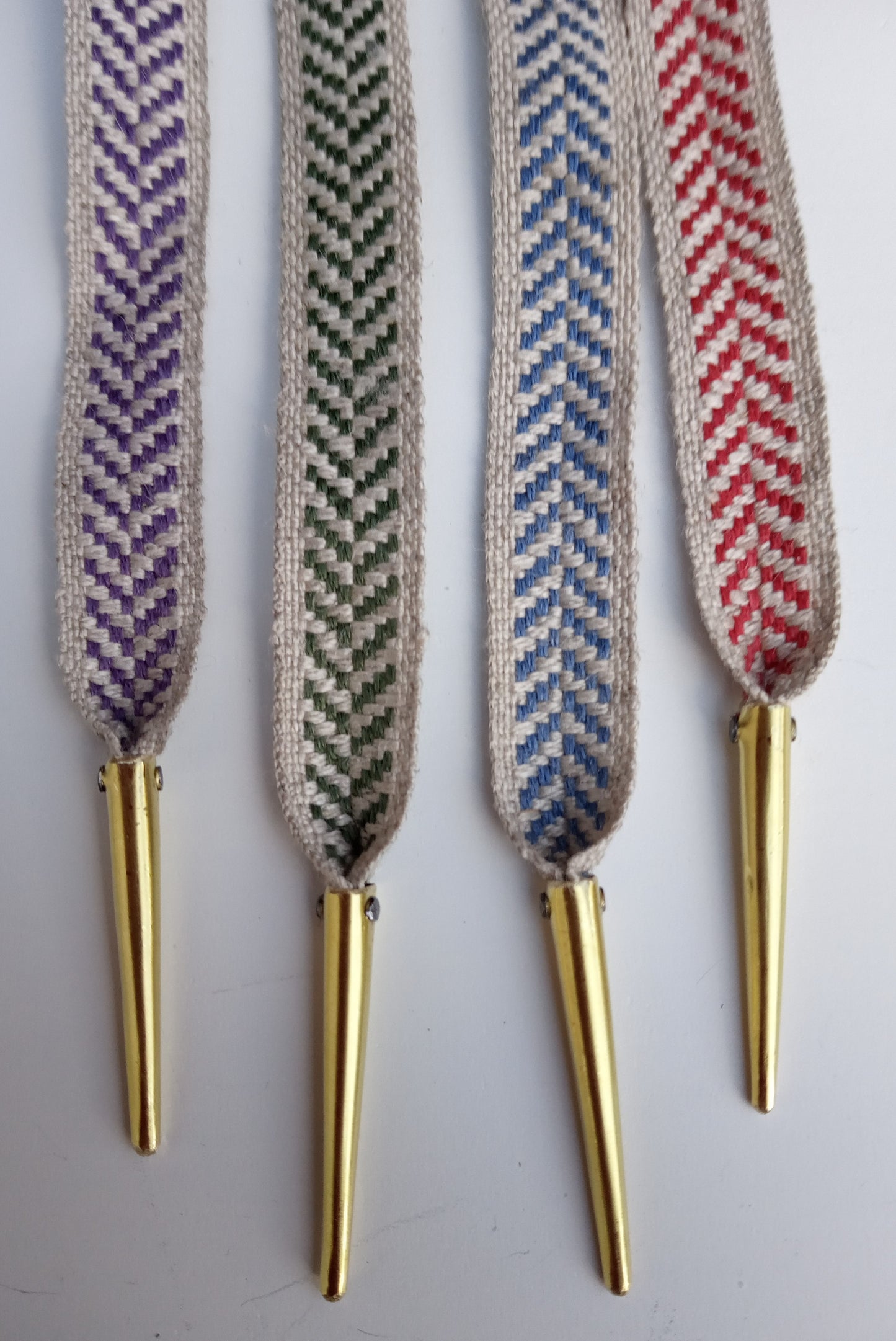 Linen ribbon points with brass aiglets for doublets and hose for reenactment or fancy dress - various colours