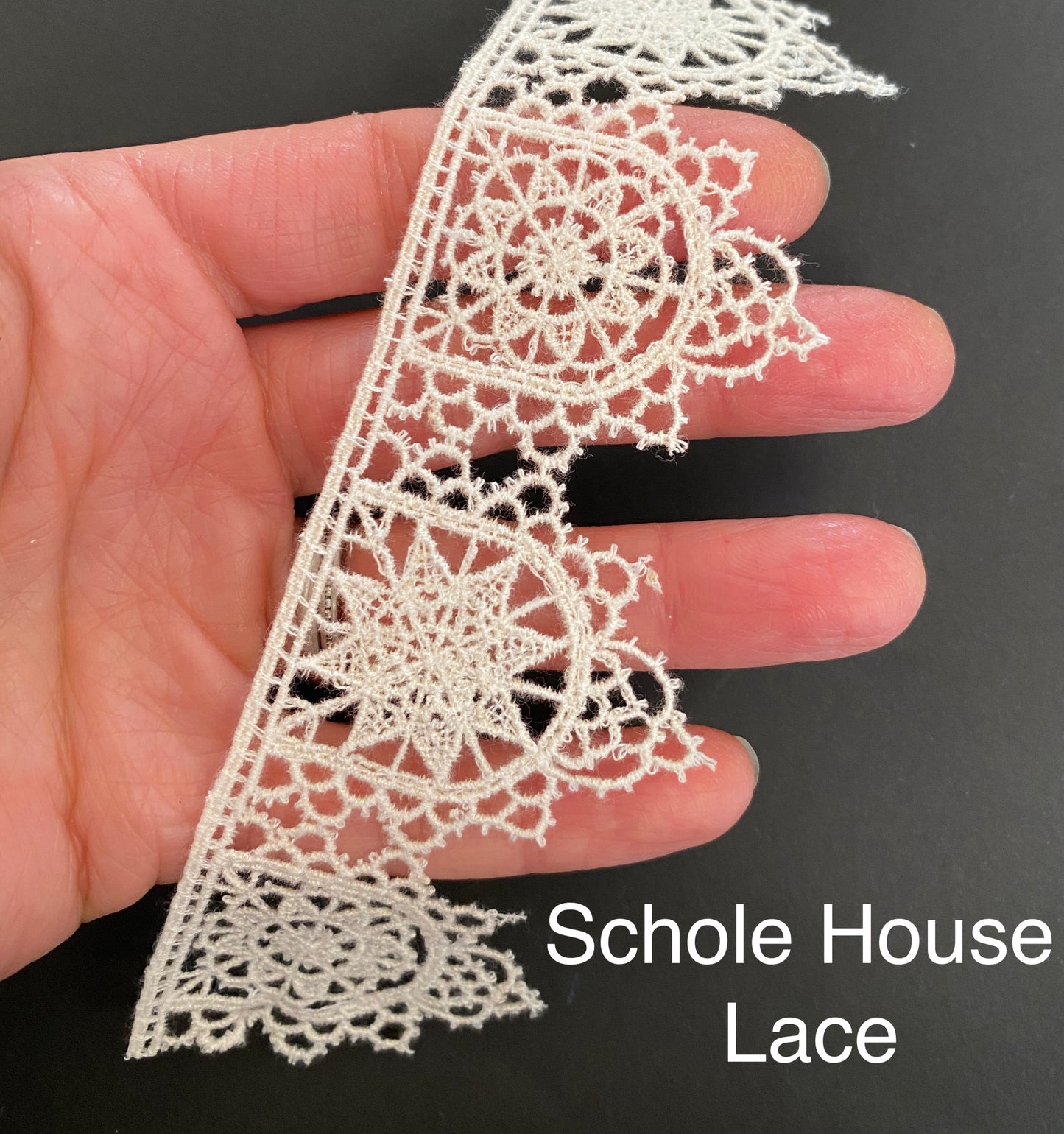 Enough for a ruff - Tudor style Schole-House lace for Elizabethan or Renaissance reenactment, 1 3/4" (45mm)