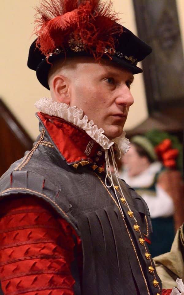 Replica Tudor gold-plated Dudley buttons for Renaissance/Elizabethan reenactment, 5/8" (16mm)