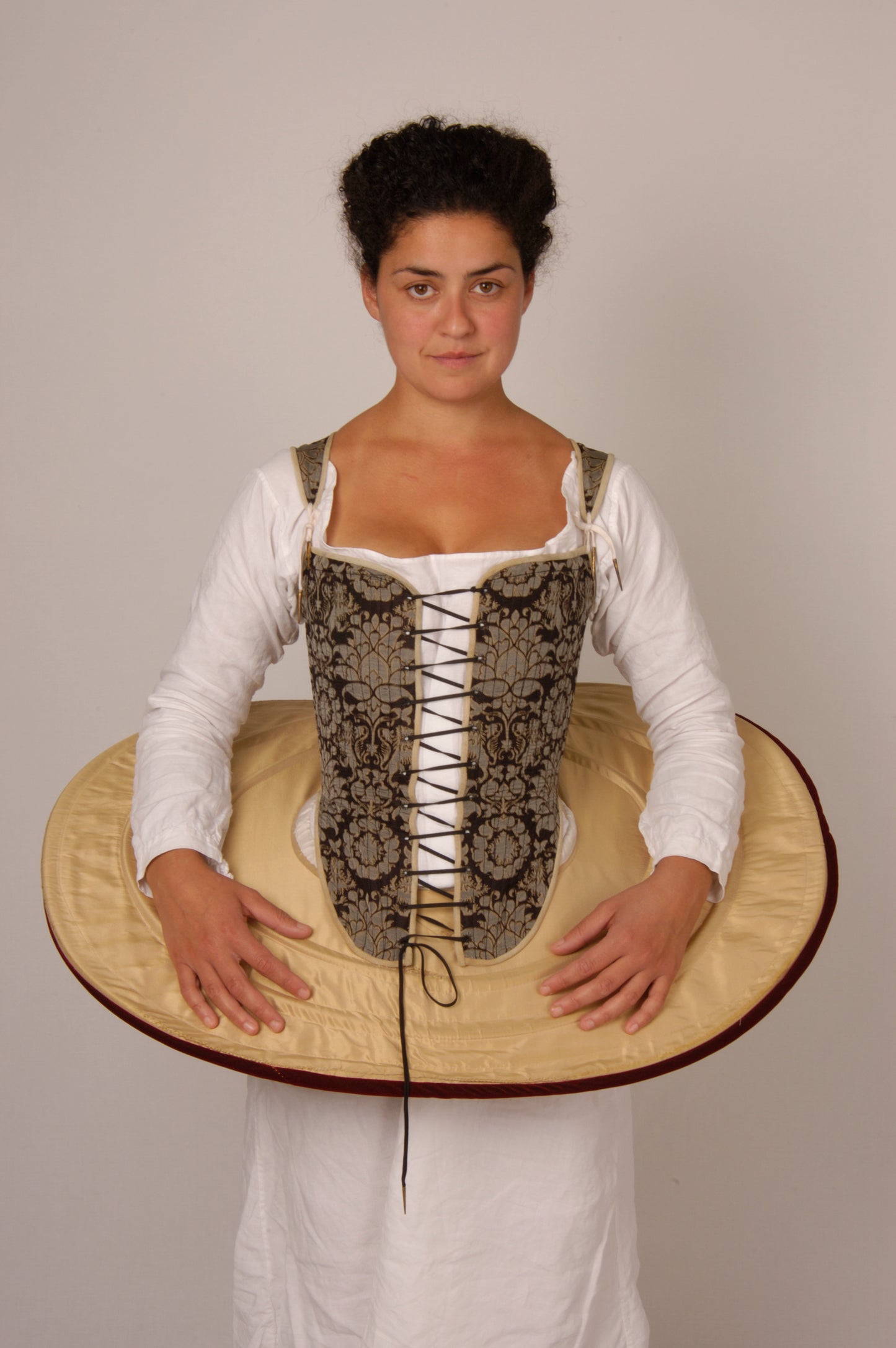 Pattern for Elizabethan lady's French farthingale & rolls, nowadays called a drum or wheel farthingale