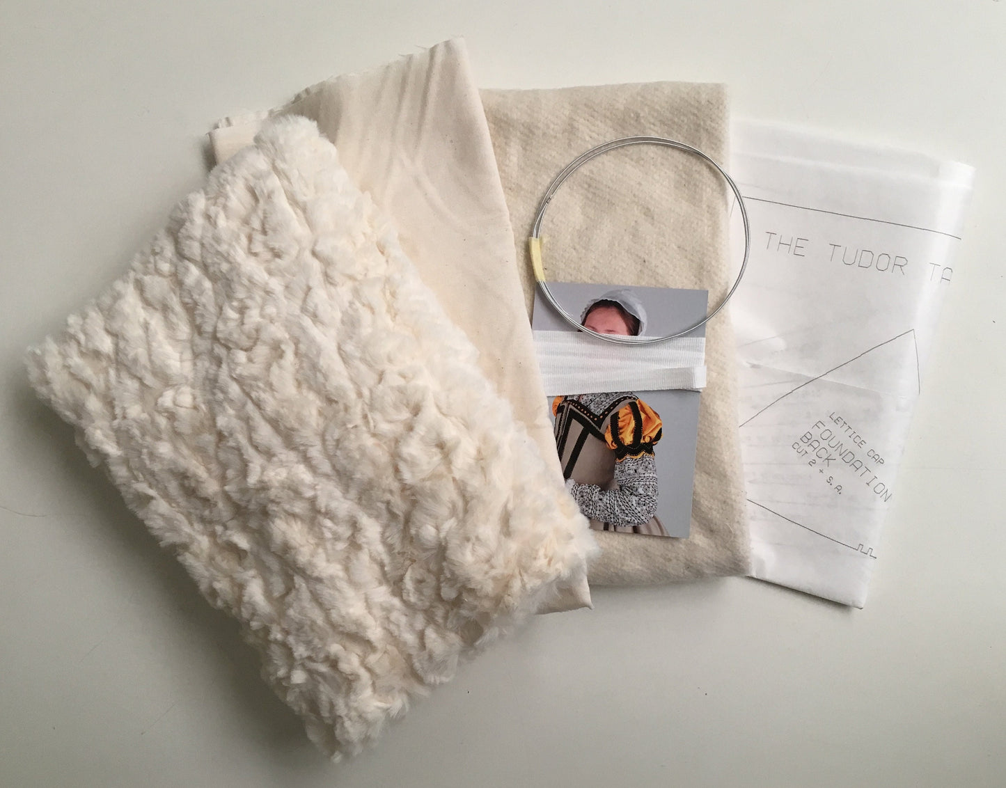 Kit for a Tudor woman's lettice cap