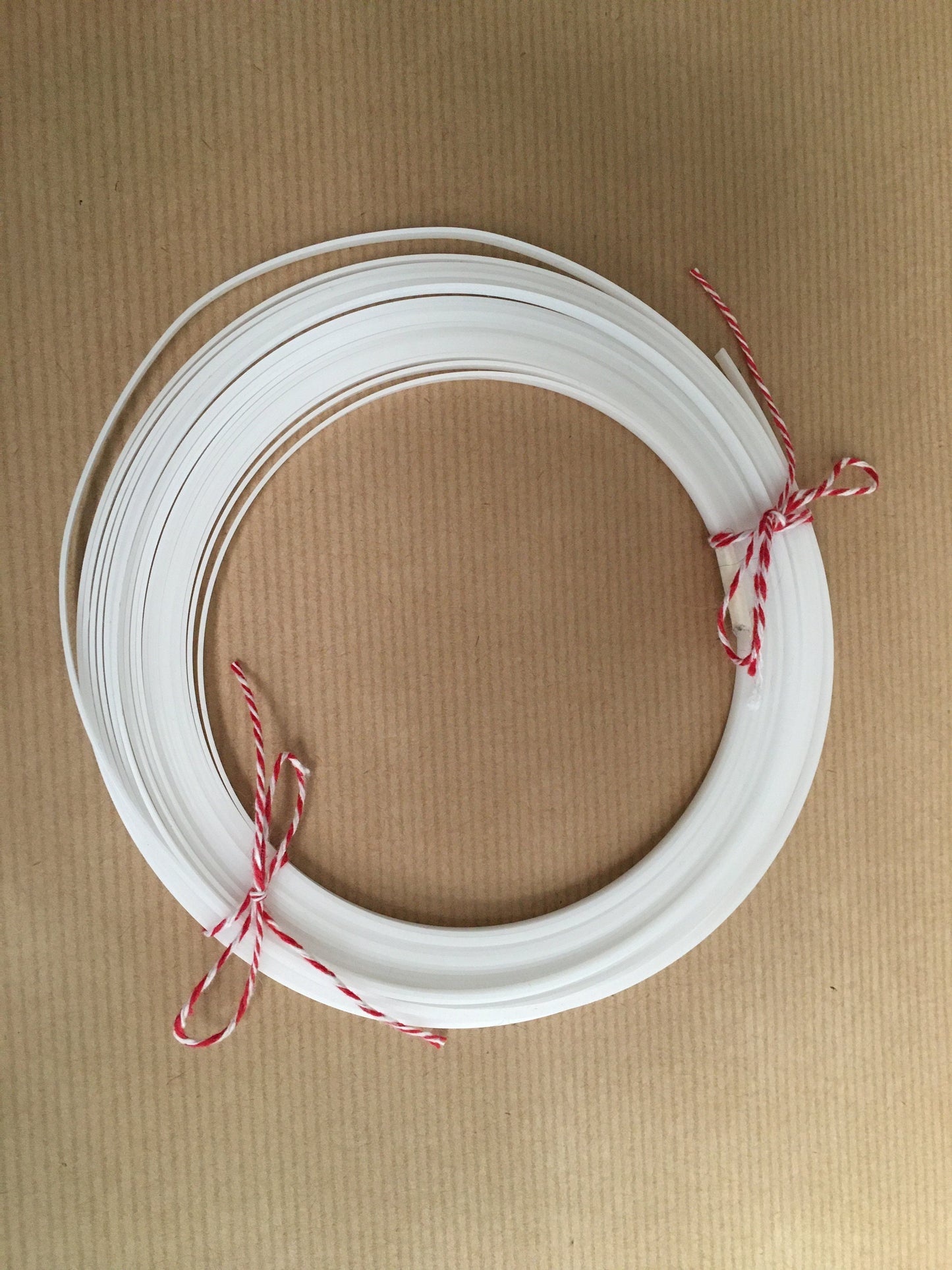Synthetic 4mm whalebone - ideal for bodies or corsets and sleeve supports - 10 yards (9.1 metres)