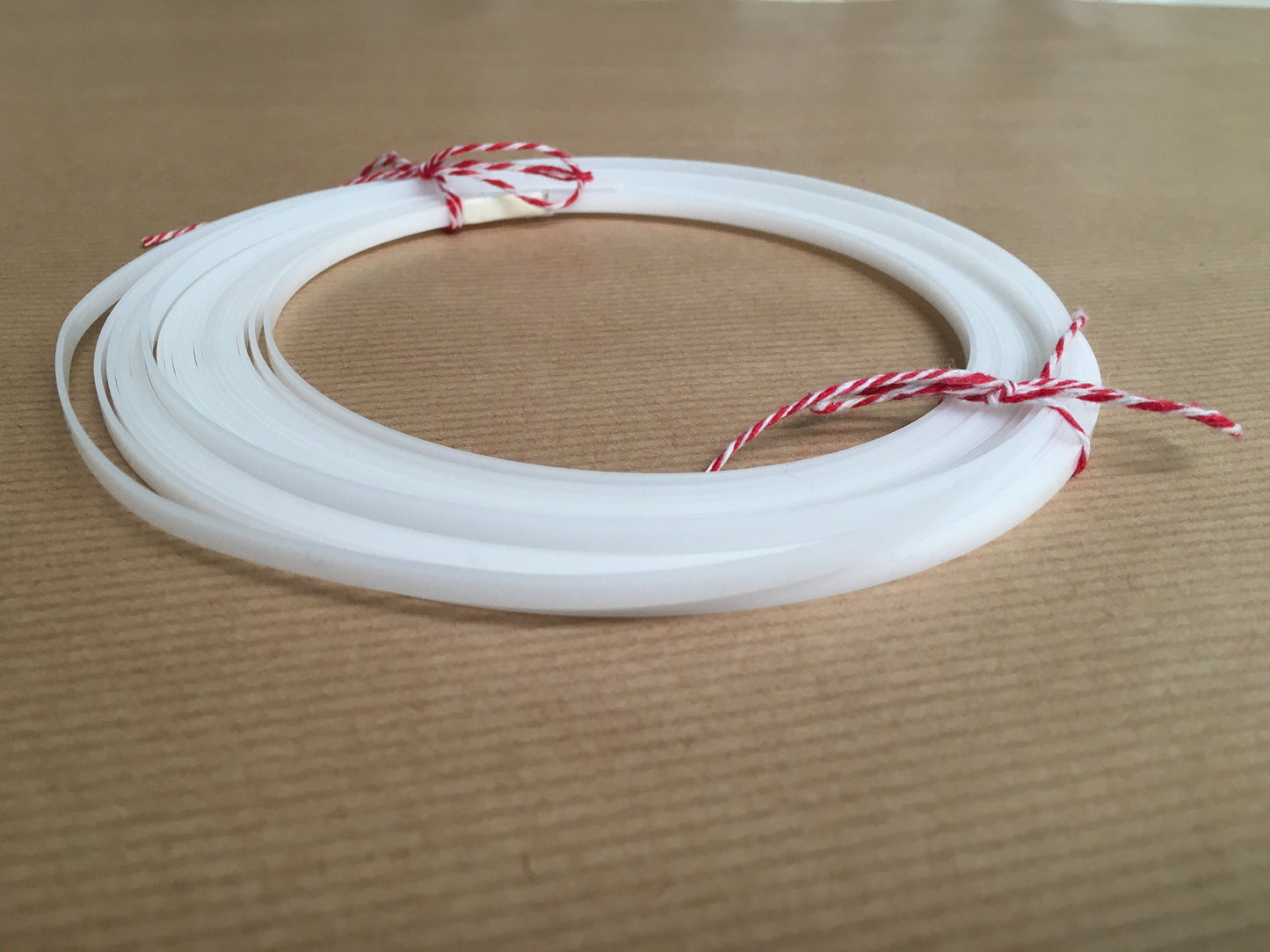 Synthetic 4mm whalebone - ideal for bodies or corsets and sleeve supports - 10 yards (9.1 metres)