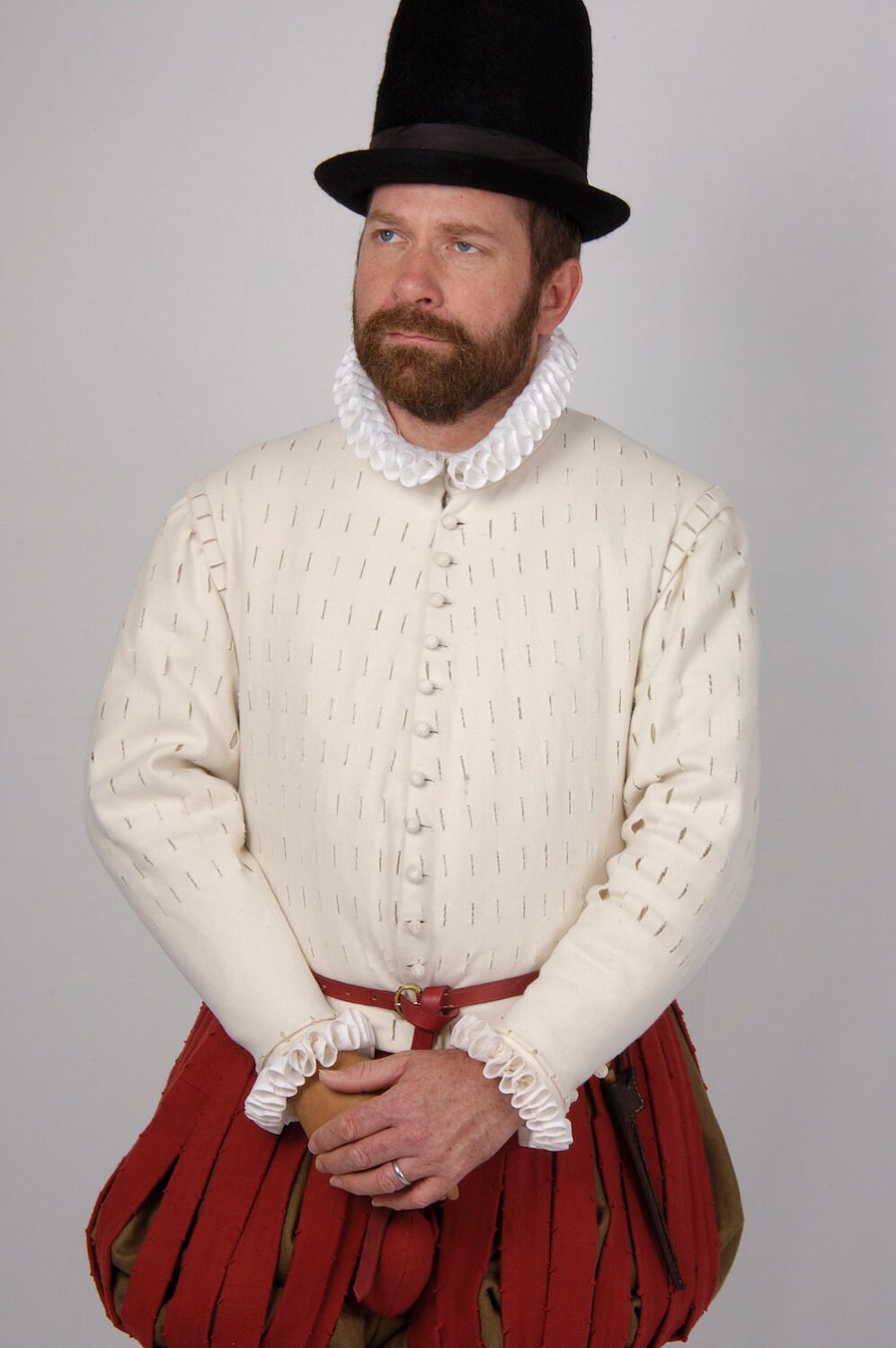 Pattern for late Elizabethan man's trunk hose