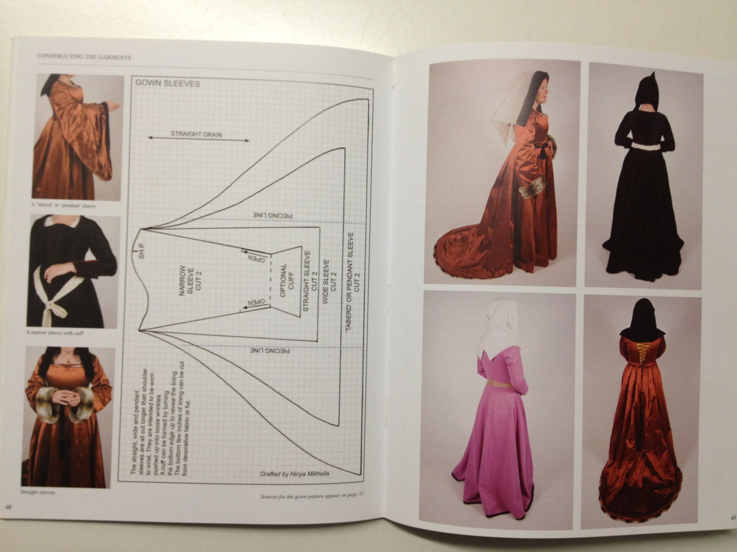 The Queen's Servants: gentlewomen's dress at the accession of Henry VIII - REVISED 2ND EDITION