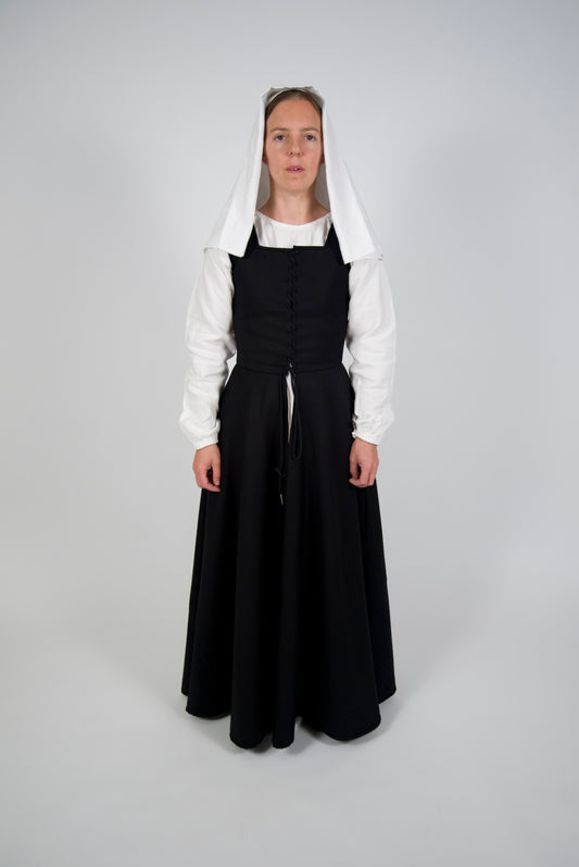 Finished garment - Tudor woman's black worsted kirtle as featured in The Queen's Servants