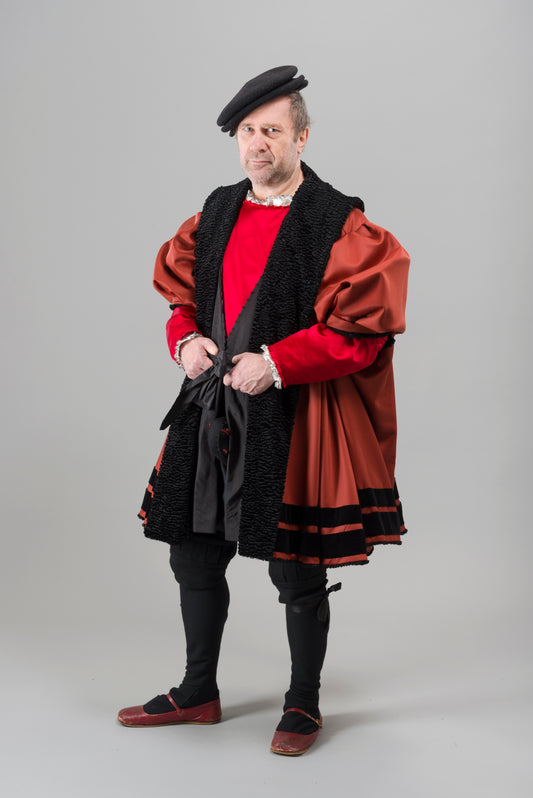 Pattern for Henrician man's short gown