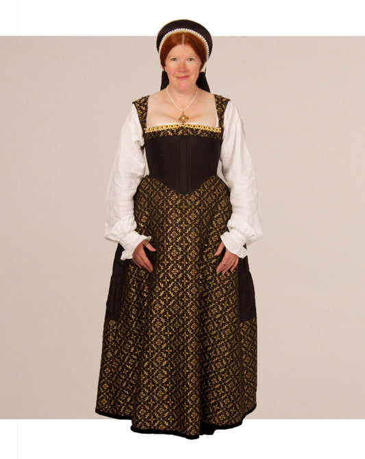 Pattern for Henrician lady's French kirtle & foresleeves