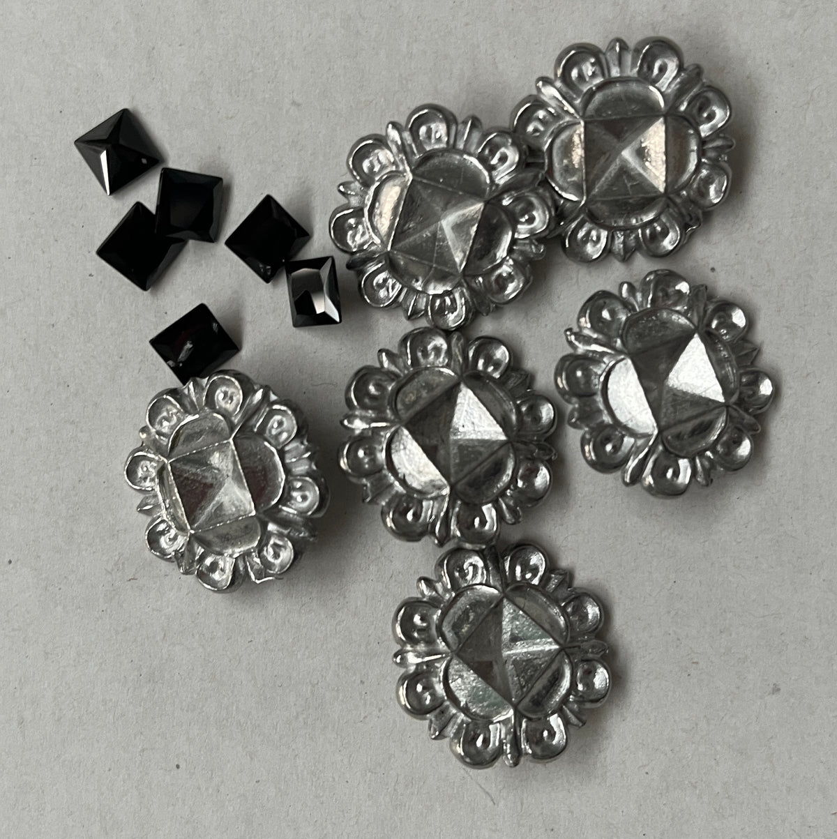 Replica Tudor style cast pewter jewel fittings (ouches) for Renaissance or Elizabethan reenactment