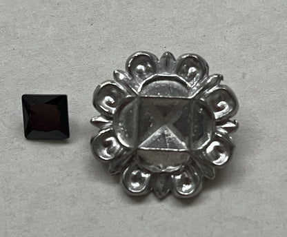 Replica Tudor style cast pewter jewel fittings (ouches) for Renaissance or Elizabethan reenactment