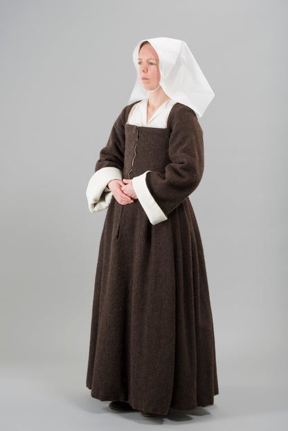 Finished garment - Tudor woman's poor black round gown as featured in The Typical Tudor (Copy)