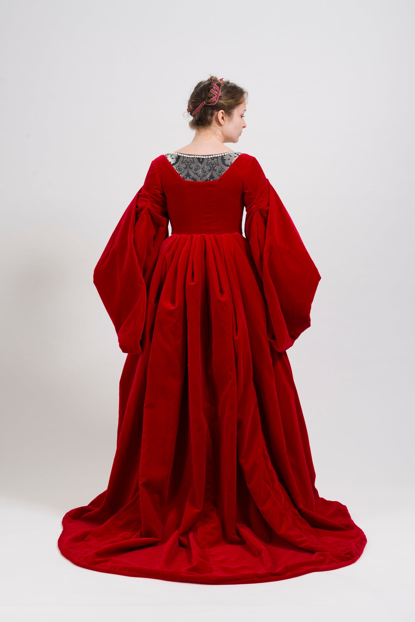 Finished costume - Crimson velvet gown, silver silk damask kirtle with jewelled neckline and matching sleeves (Copy)
