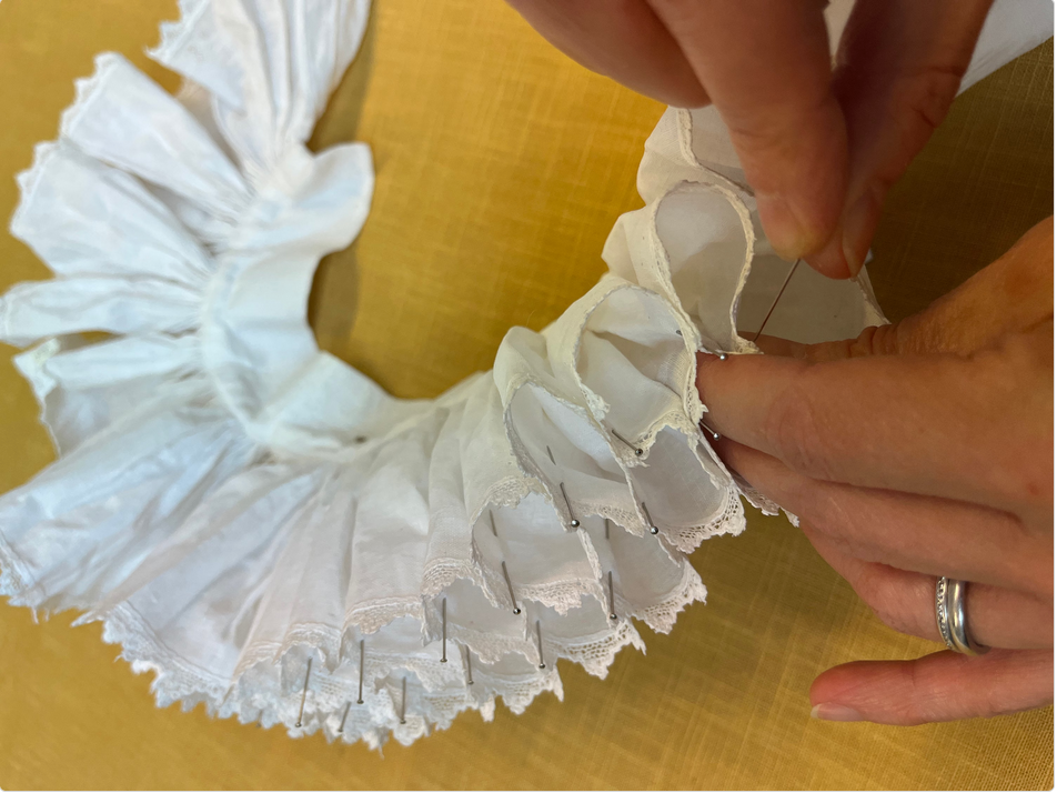 Kit for an Elizabethan ruff - plain or lace trimmed