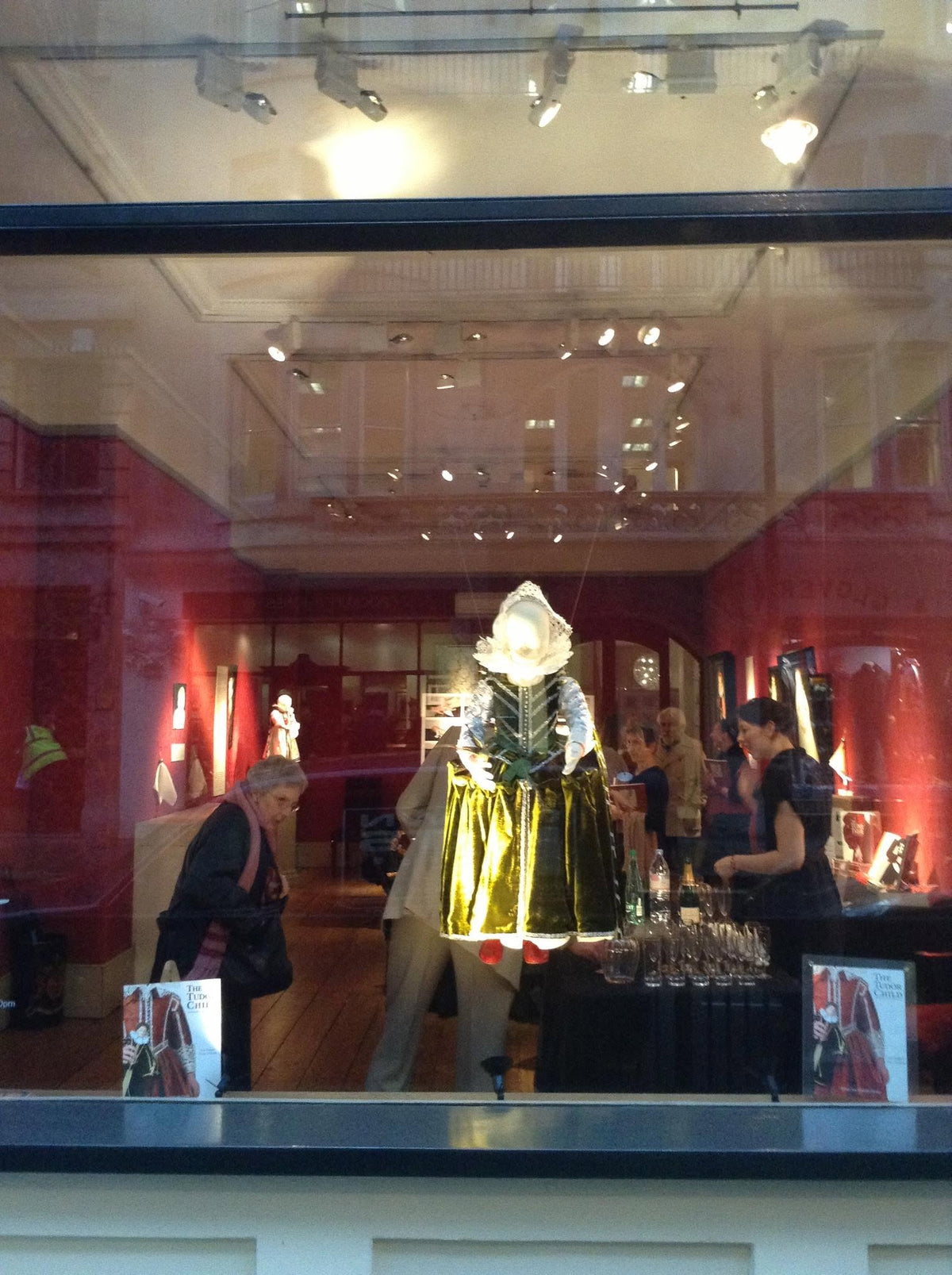 COMPLETE EXHIBITION - The Tudor Child: clothing and culture 1485 to 1625
