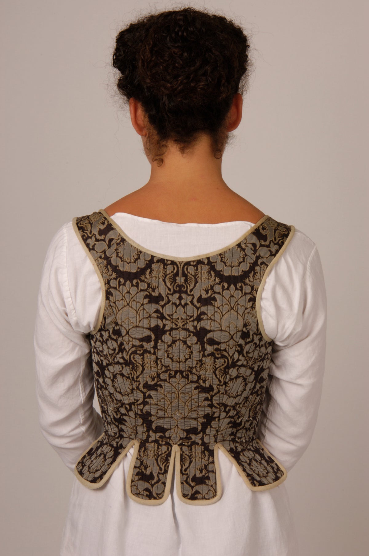 Pattern for Elizabethan lady's bodies with variations, nowadays called ...