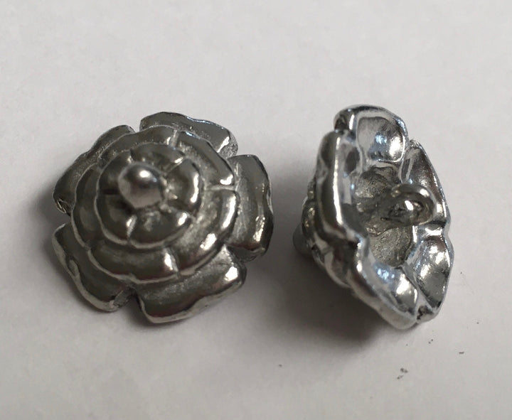 Buttons & fastenings – The Tudor Tailor