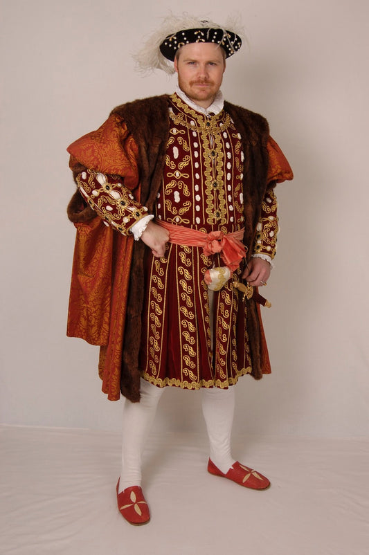 Pattern for Henrician gentleman's gown, doublet, jerkin & hose, Tudor Tailor exclusive