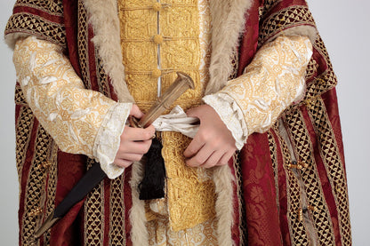 Pattern for Henrician boy's hose, jacket & gown